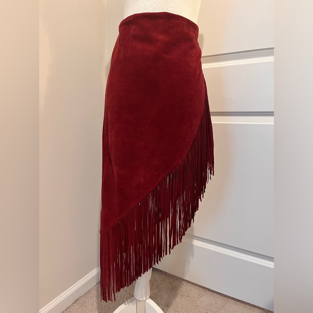 Intermix Burgundy Suede Fringe Mini Skirt 💃🏿